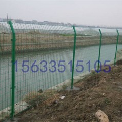 振兴厂家直销水库围栏网|框架护栏网|水源地隔离网|河道围栏