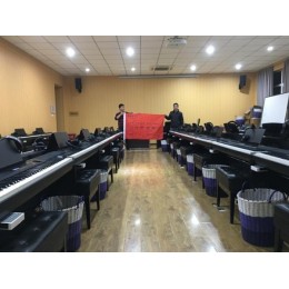 智慧钢琴培训系统 北京智慧钢琴教学设备
