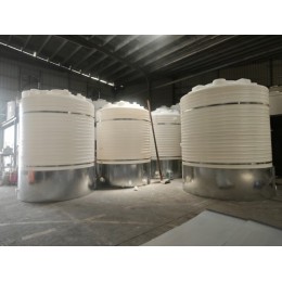 装水的大塑料桶 农用养殖灌溉