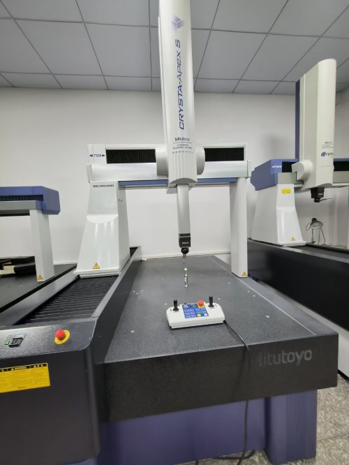 三丰CRYSTA APEX S7106